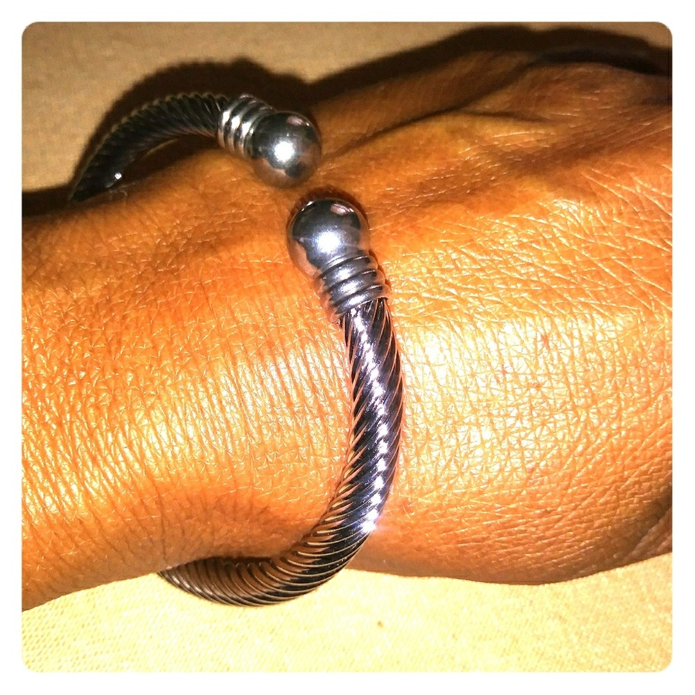🎆FINAL SALE🎆 Stainless Steel Bangle